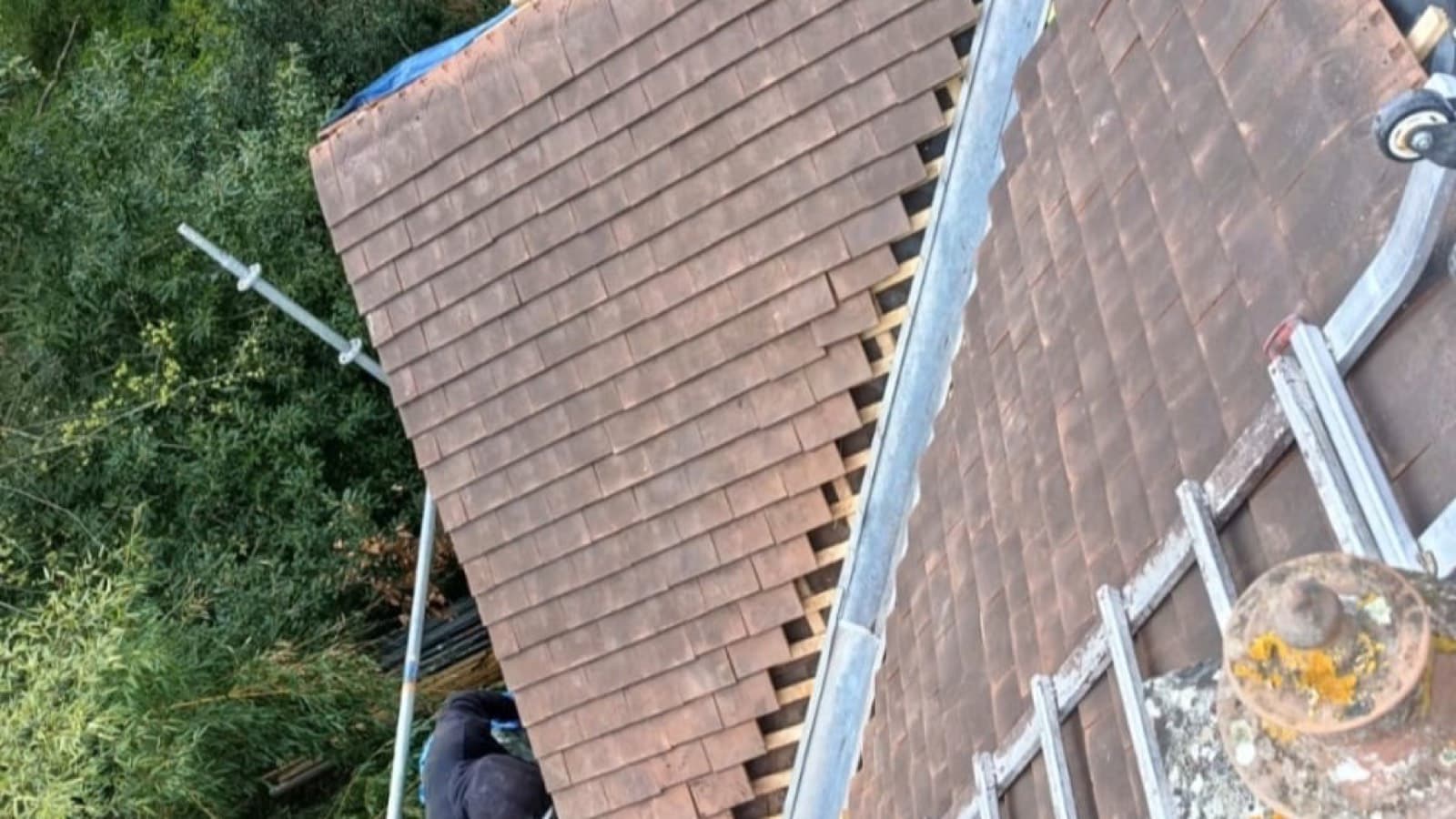 Création et rénovation de lucarne dans le Val-de-Marne · Halnais Renov Toiture 94
